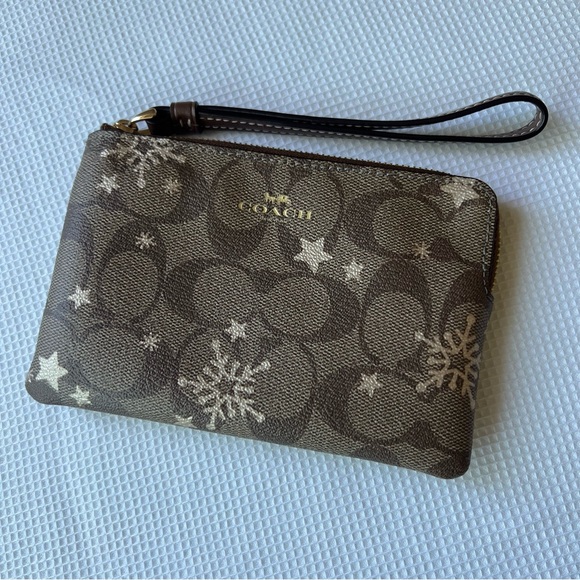 Coach Corner Zip Wristlet with Star and Snowflake Print - Picture 6 of 9